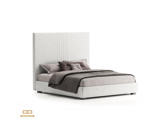 Gulta ar augstu galvas klāja aurora